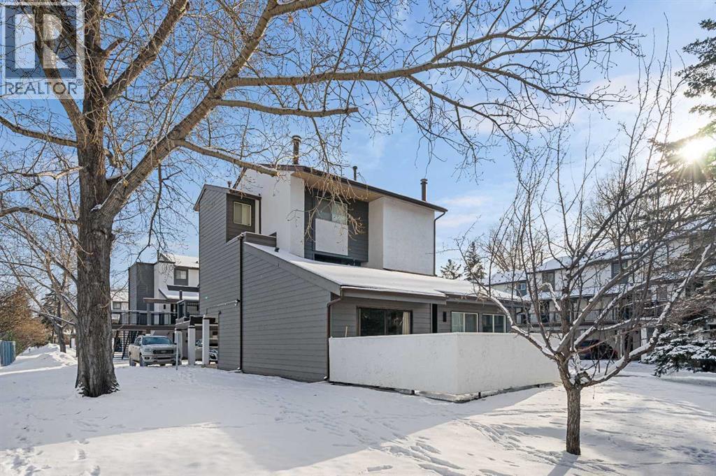 












901, 2520 Palliser Drive SW

,
Calgary,




Alberta
T2V4S9

