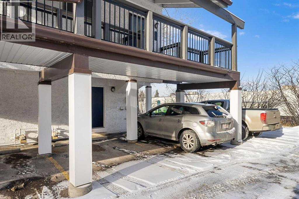 












901, 2520 Palliser Drive SW

,
Calgary,




Alberta
T2V4S9

