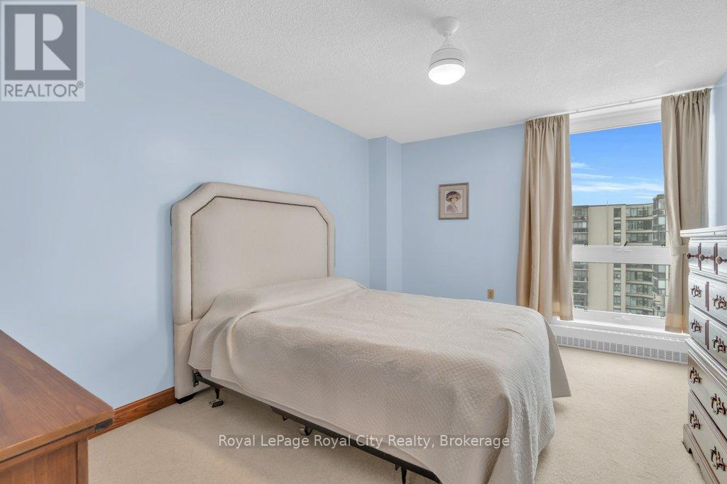 












614 - 19 WOODLAWN ROAD E

,
Guelph (Riverside Park),




Ontario
N1H7B1

