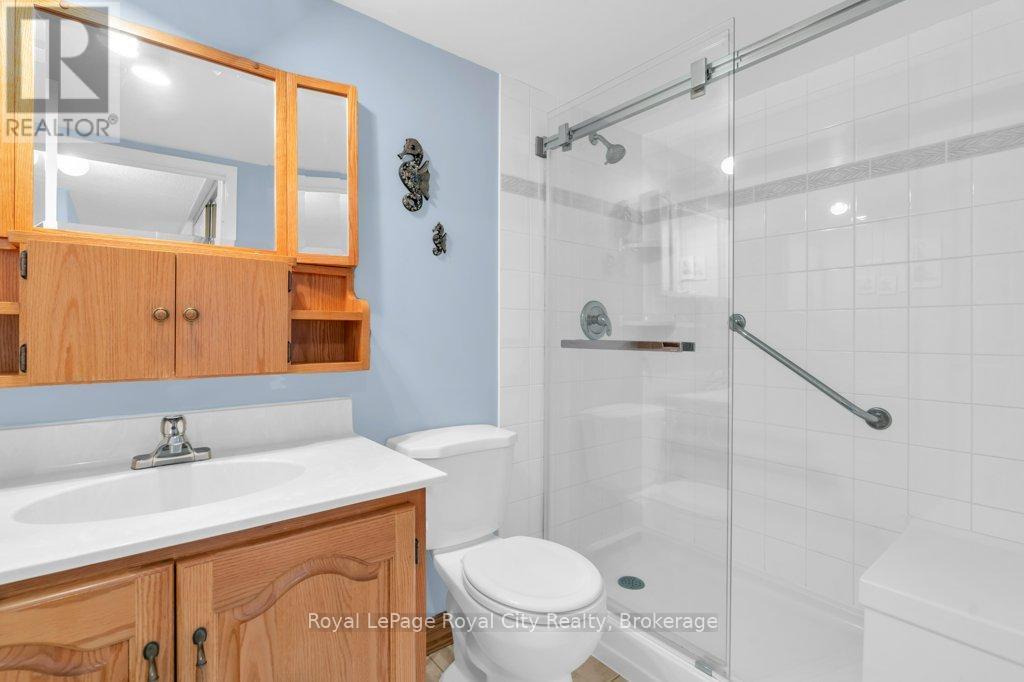 












614 - 19 WOODLAWN ROAD E

,
Guelph (Riverside Park),




Ontario
N1H7B1

