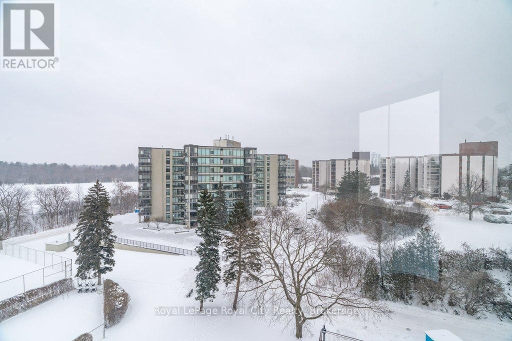 












614 - 19 WOODLAWN ROAD E

,
Guelph (Riverside Park),




Ontario
N1H7B1

