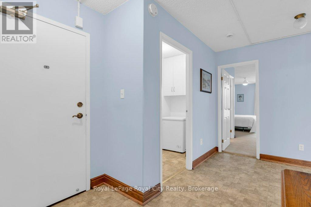 












614 - 19 WOODLAWN ROAD E

,
Guelph (Riverside Park),




Ontario
N1H7B1

