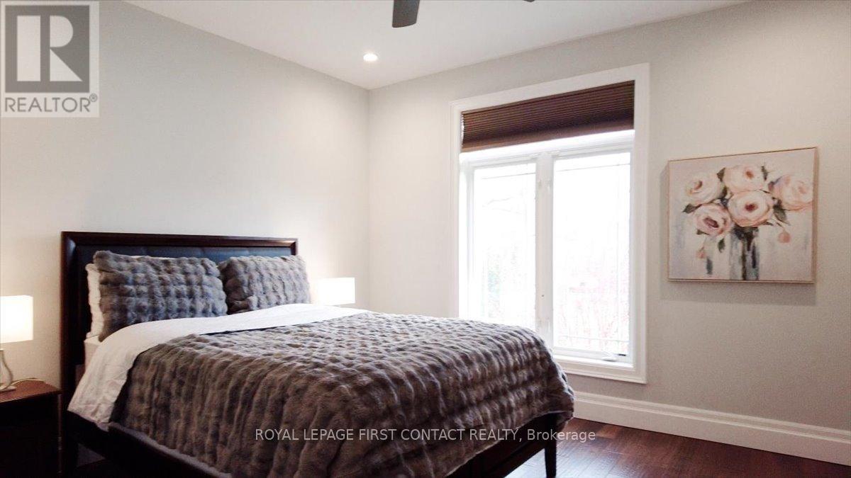 












3500 CRESCENT HARBOUR ROAD

,
Innisfil,




Ontario
L9S2Y8

