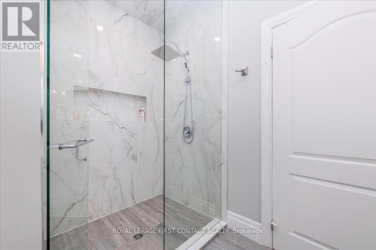 












3500 CRESCENT HARBOUR ROAD

,
Innisfil,




Ontario
L9S2Y8

