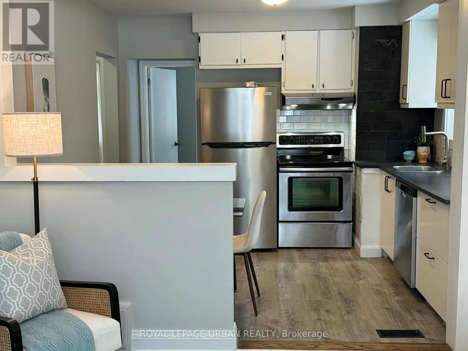 












84 CLONMORE DRIVE

,
Toronto,




Ontario
M1N1X8

