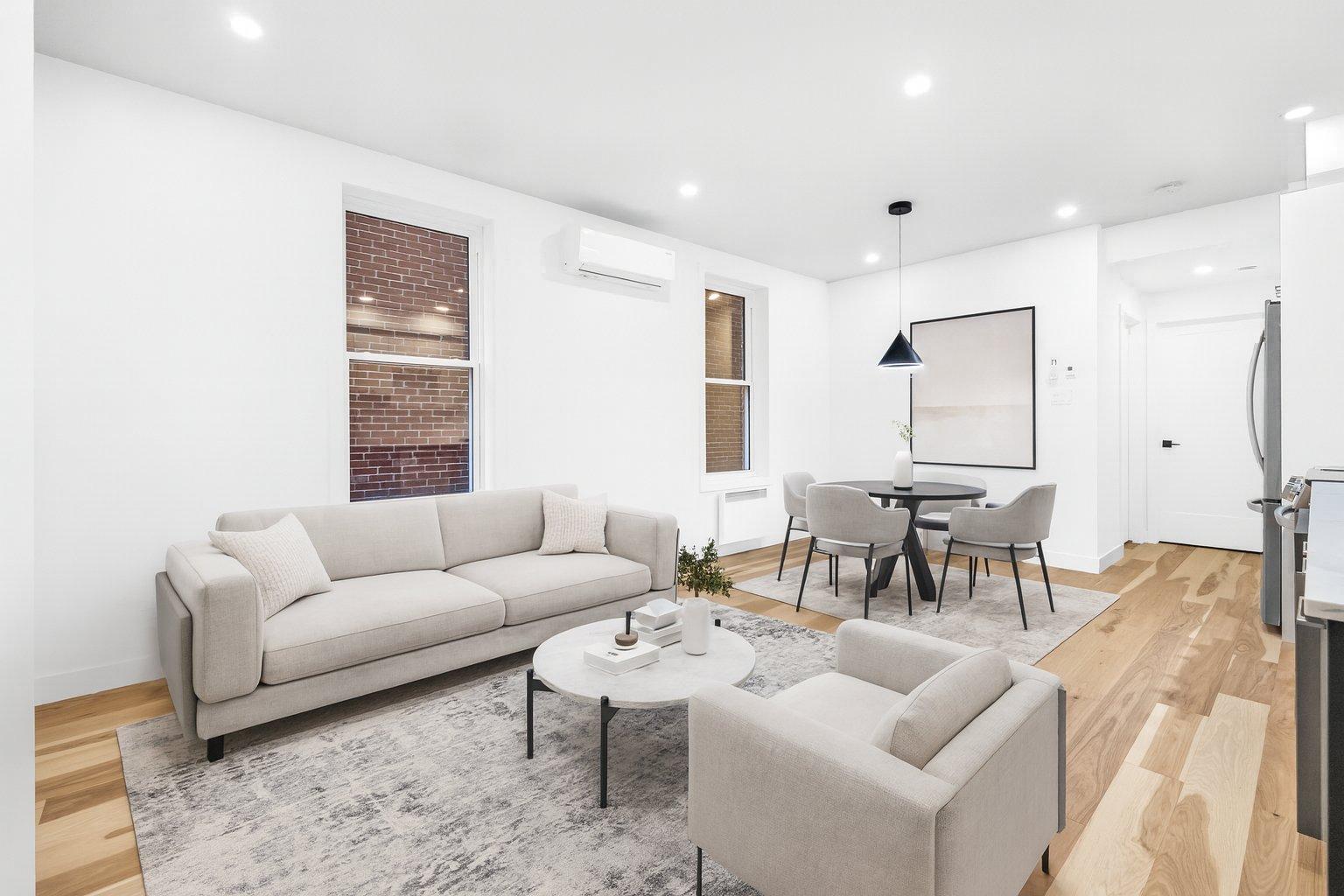 









8538

 - 8548


Rue St-Denis

,
Montréal (Villeray/Saint-Michel/Parc-Extension),




QC
H2P2H2

