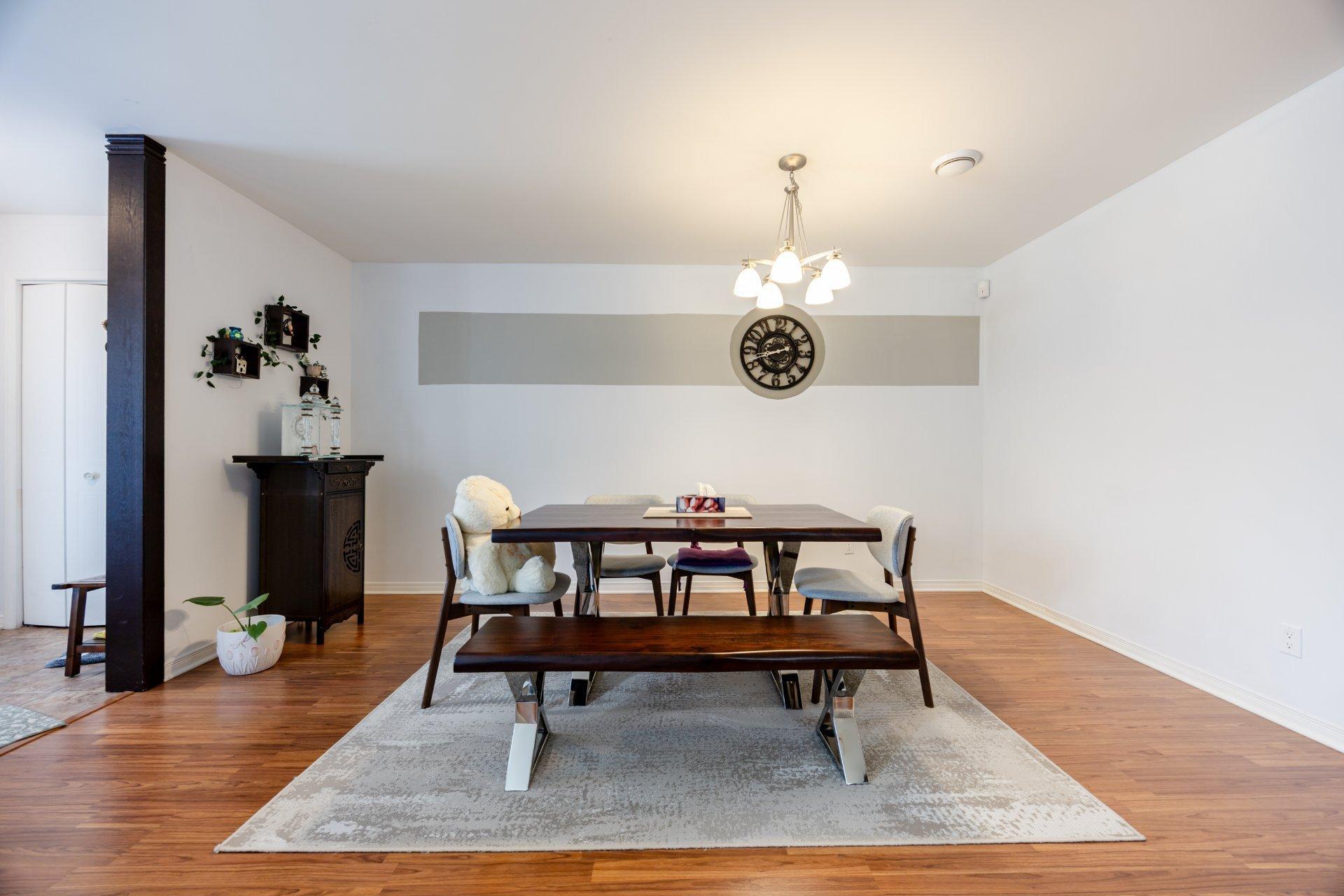 









5970


Rue Chevalier

, 1,
Brossard,




QC
J4Z0E8

