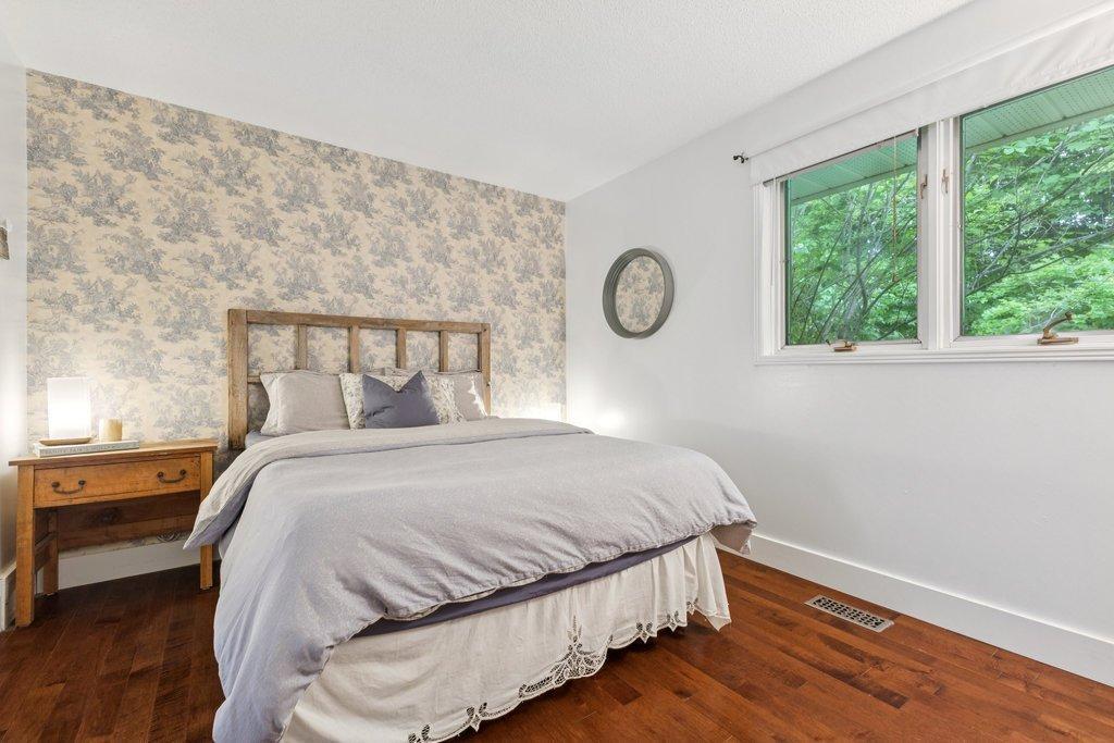 









29


Ch. Dunn

,
Chelsea,




QC
J9B1G6

