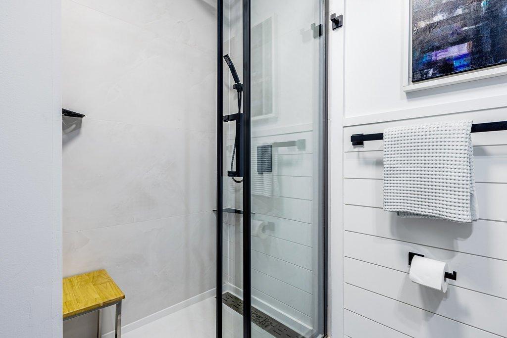 









29


Ch. Dunn

,
Chelsea,




QC
J9B1G6

