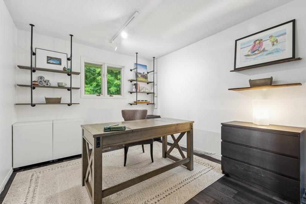 









29


Ch. Dunn

,
Chelsea,




QC
J9B1G6

