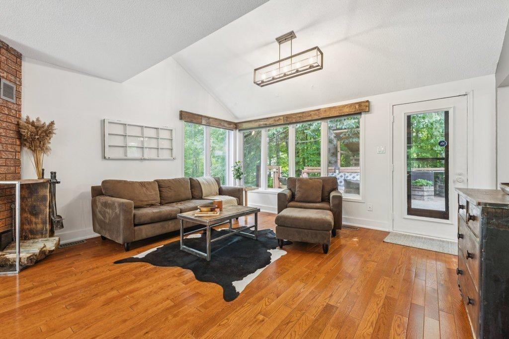 









29


Ch. Dunn

,
Chelsea,




QC
J9B1G6

