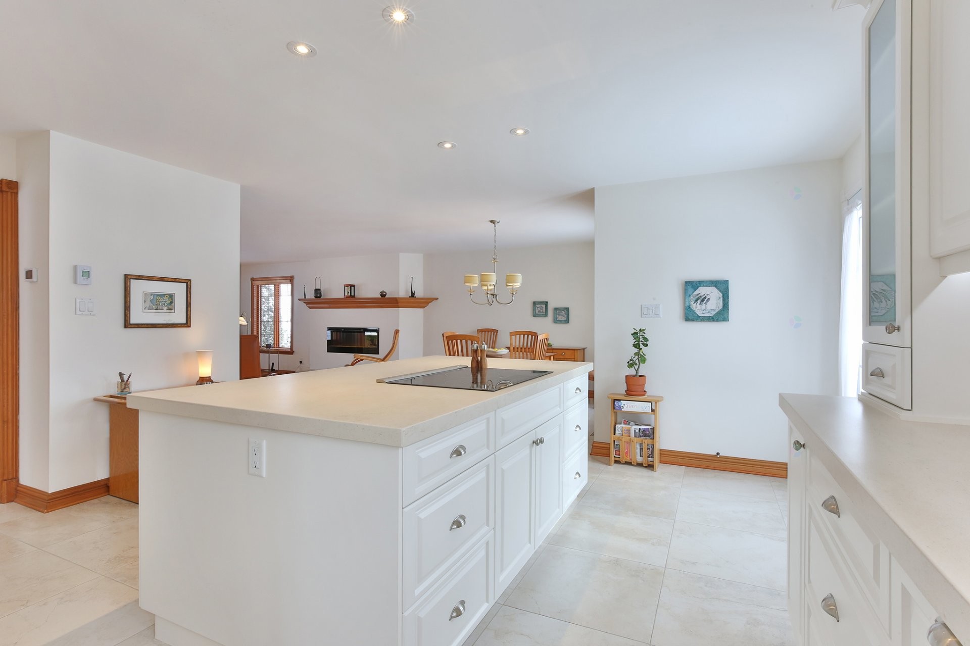 









243


16e Avenue

,
Saint-Jean-sur-Richelieu,




QC
J2X1A1

