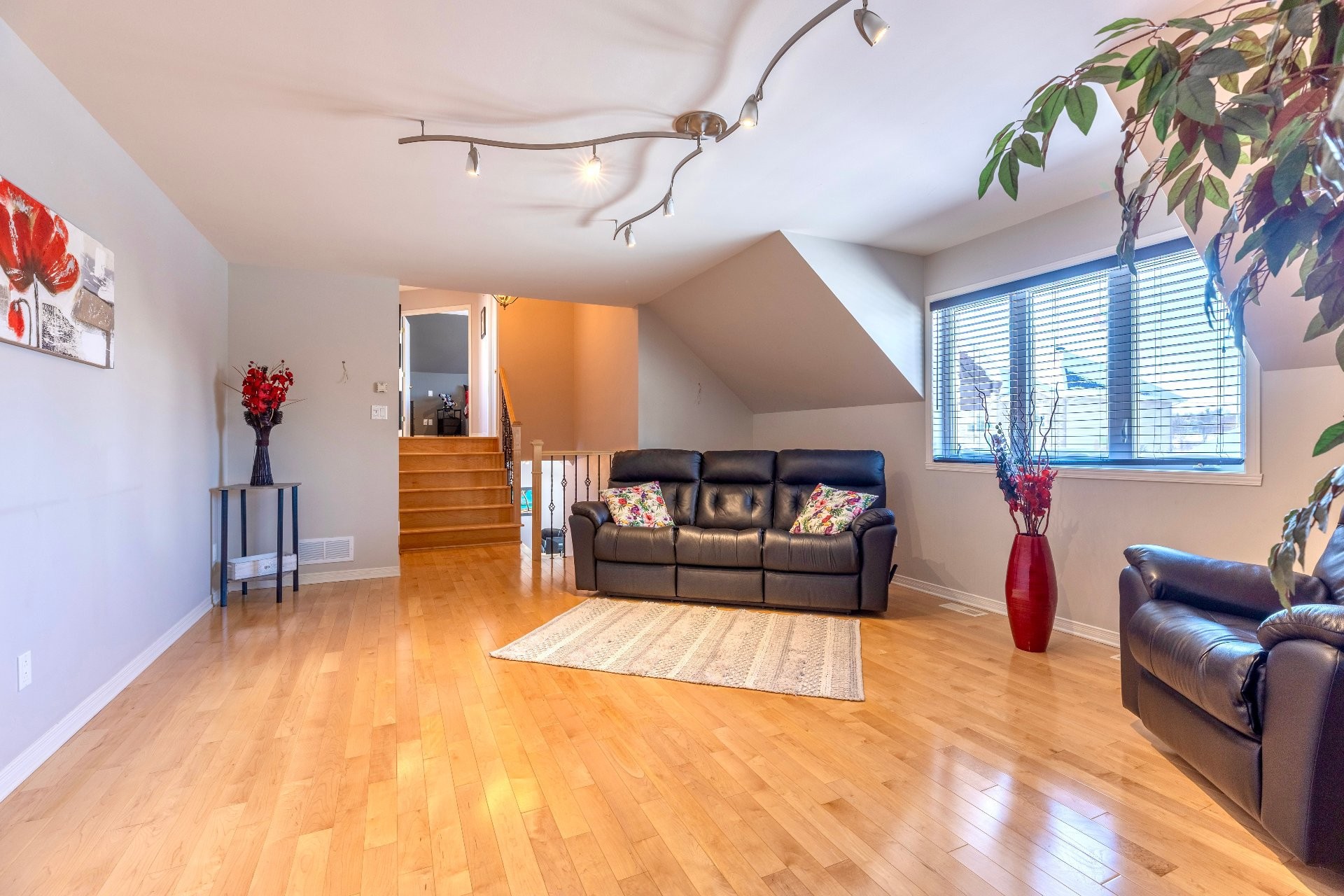 









83


Rue Jean-Paul-Lemieux

,
Notre-Dame-de-l'Île-Perrot,




QC
J7W1P4

