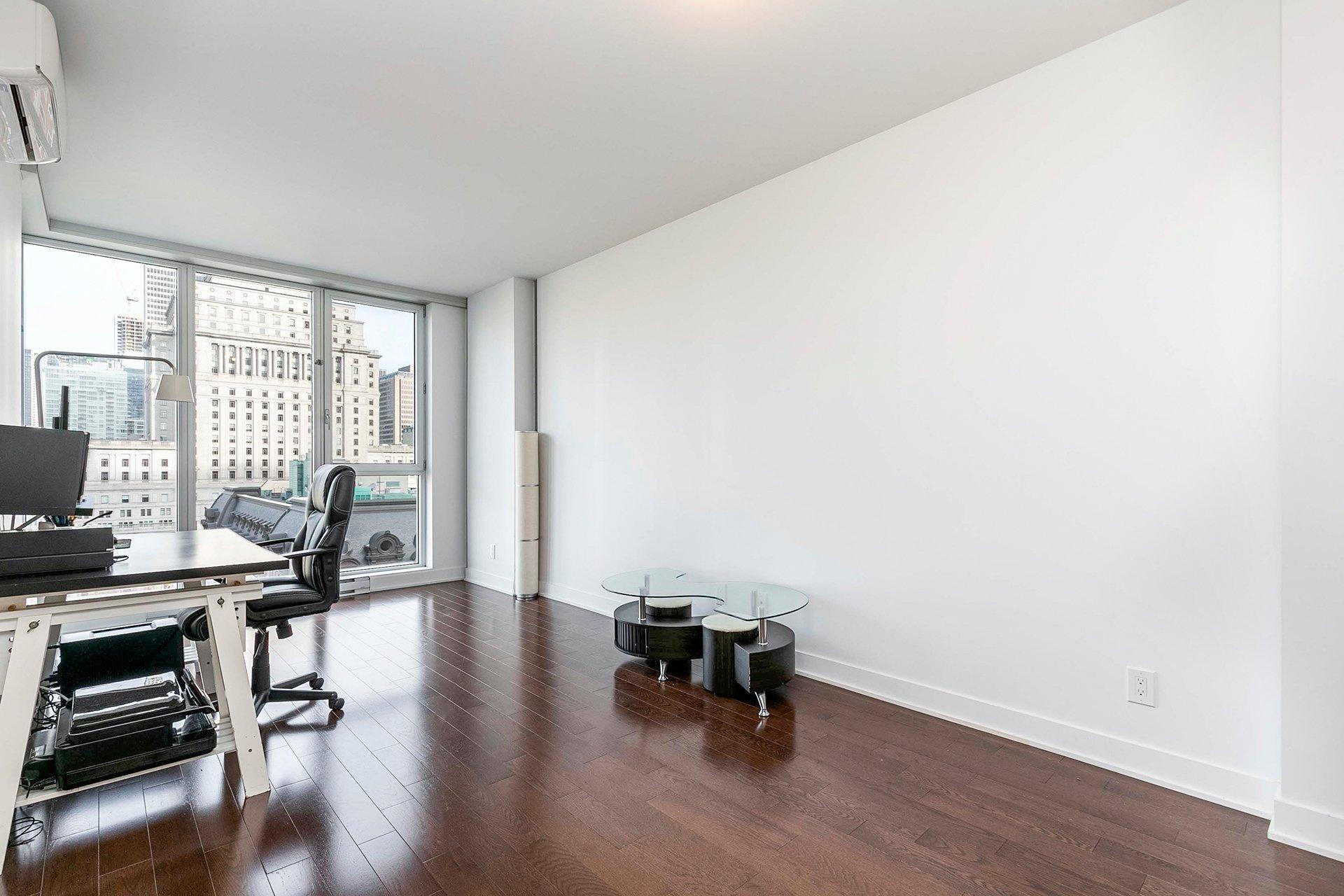 









1211


Rue Drummond

, 1607,
Montréal (Ville-Marie),




QC
H3G1V7

