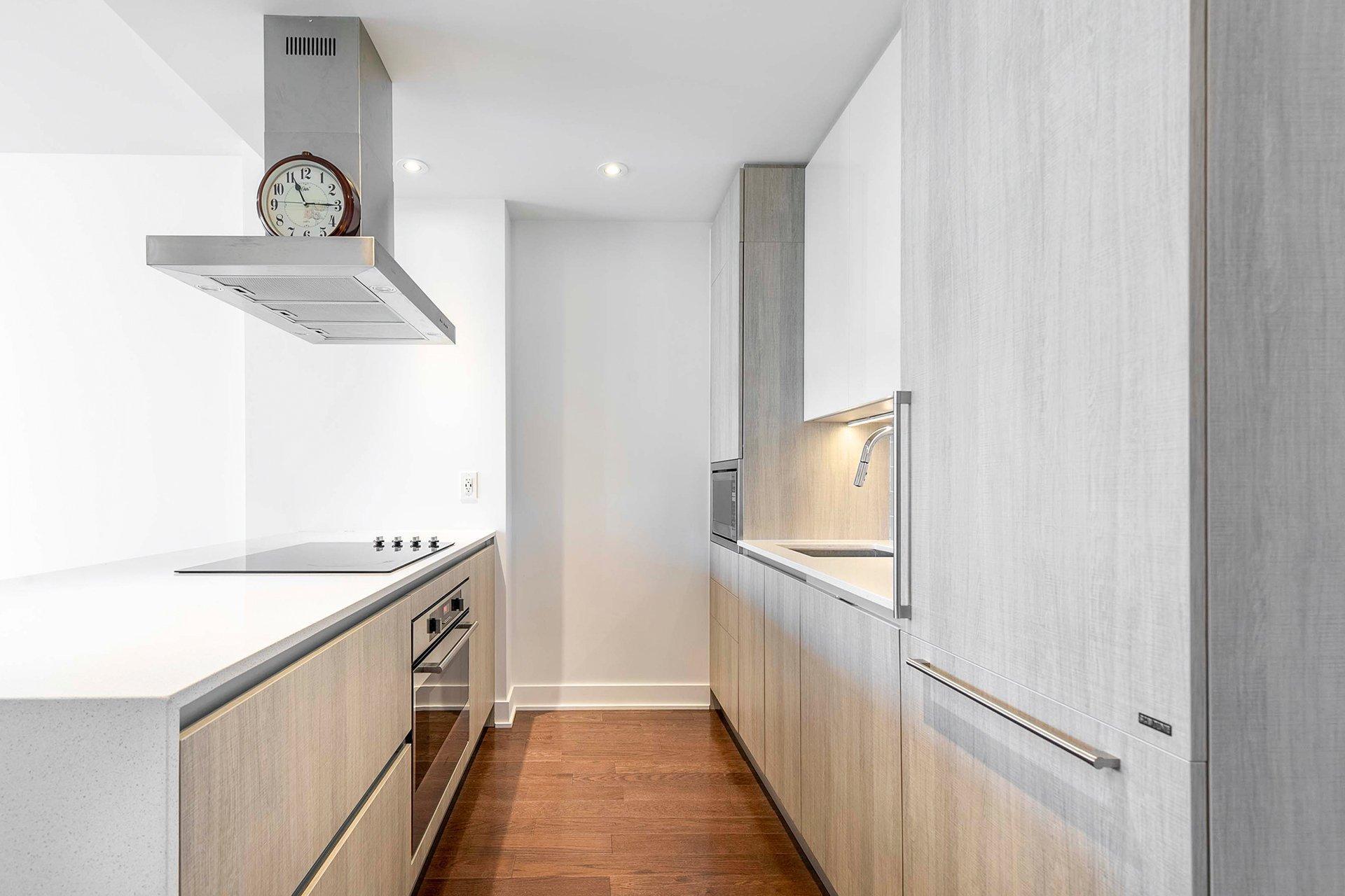 









1211


Rue Drummond

, 1607,
Montréal (Ville-Marie),




QC
H3G1V7

