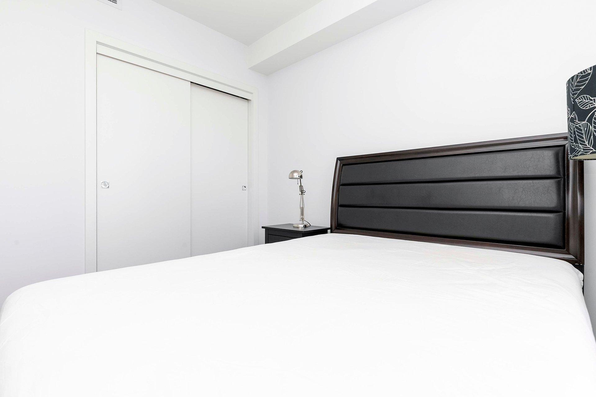 









1211


Rue Drummond

, 1607,
Montréal (Ville-Marie),




QC
H3G1V7

