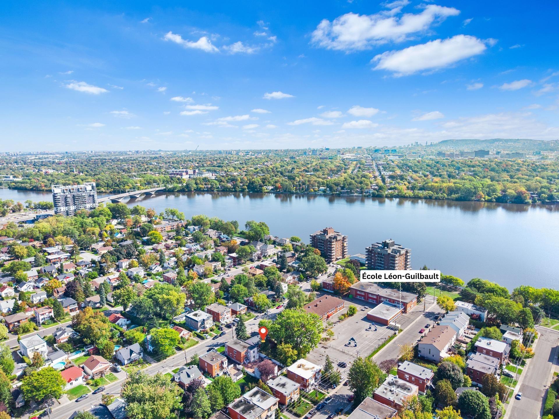 









20


Rue Émile

,
Laval (Laval-des-Rapides),




QC
H7N4K8

