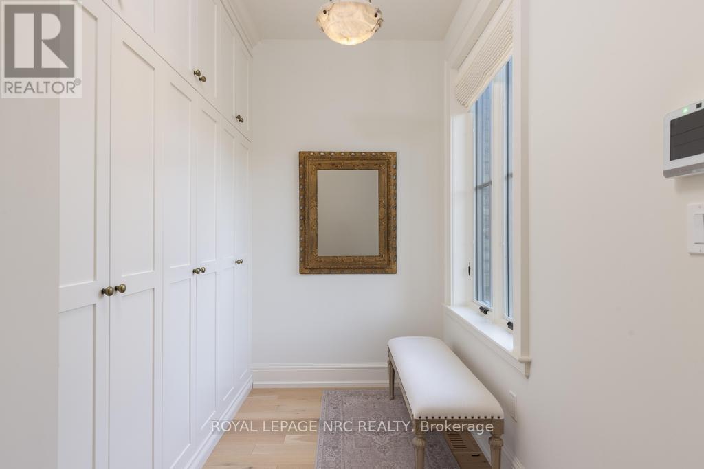 












166 DALHOUSIE AVENUE

,
St. Catharines (Port Dalhousie),




Ontario
L2N4X7

