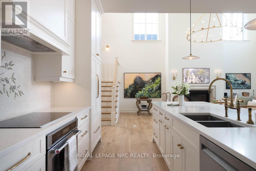 












166 DALHOUSIE AVENUE

,
St. Catharines (Port Dalhousie),




Ontario
L2N4X7

