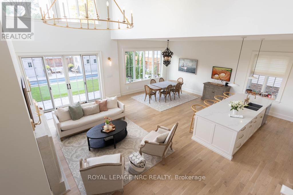 












166 DALHOUSIE AVENUE

,
St. Catharines (Port Dalhousie),




Ontario
L2N4X7

