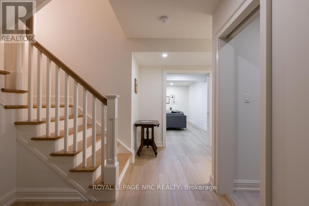 












166 DALHOUSIE AVENUE

,
St. Catharines (Port Dalhousie),




Ontario
L2N4X7

