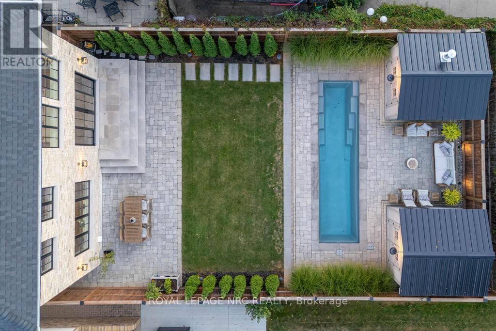 












166 DALHOUSIE AVENUE

,
St. Catharines (Port Dalhousie),




Ontario
L2N4X7

