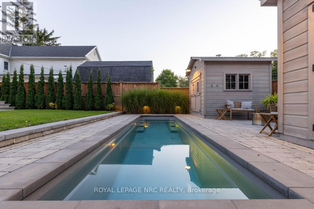 












166 DALHOUSIE AVENUE

,
St. Catharines (Port Dalhousie),




Ontario
L2N4X7

