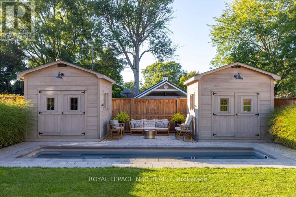 












166 DALHOUSIE AVENUE

,
St. Catharines (Port Dalhousie),




Ontario
L2N4X7

