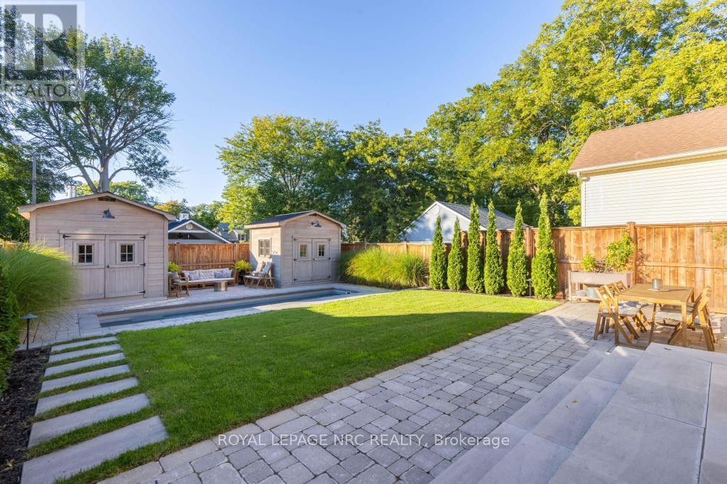 












166 DALHOUSIE AVENUE

,
St. Catharines (Port Dalhousie),




Ontario
L2N4X7

