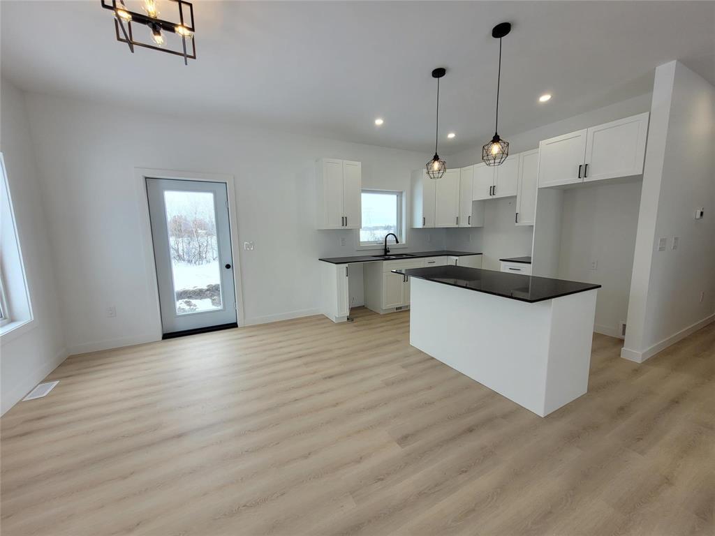 












89 Harry Waytiuk Drive

,
East Selkirk,




Manitoba
R0E0M0

