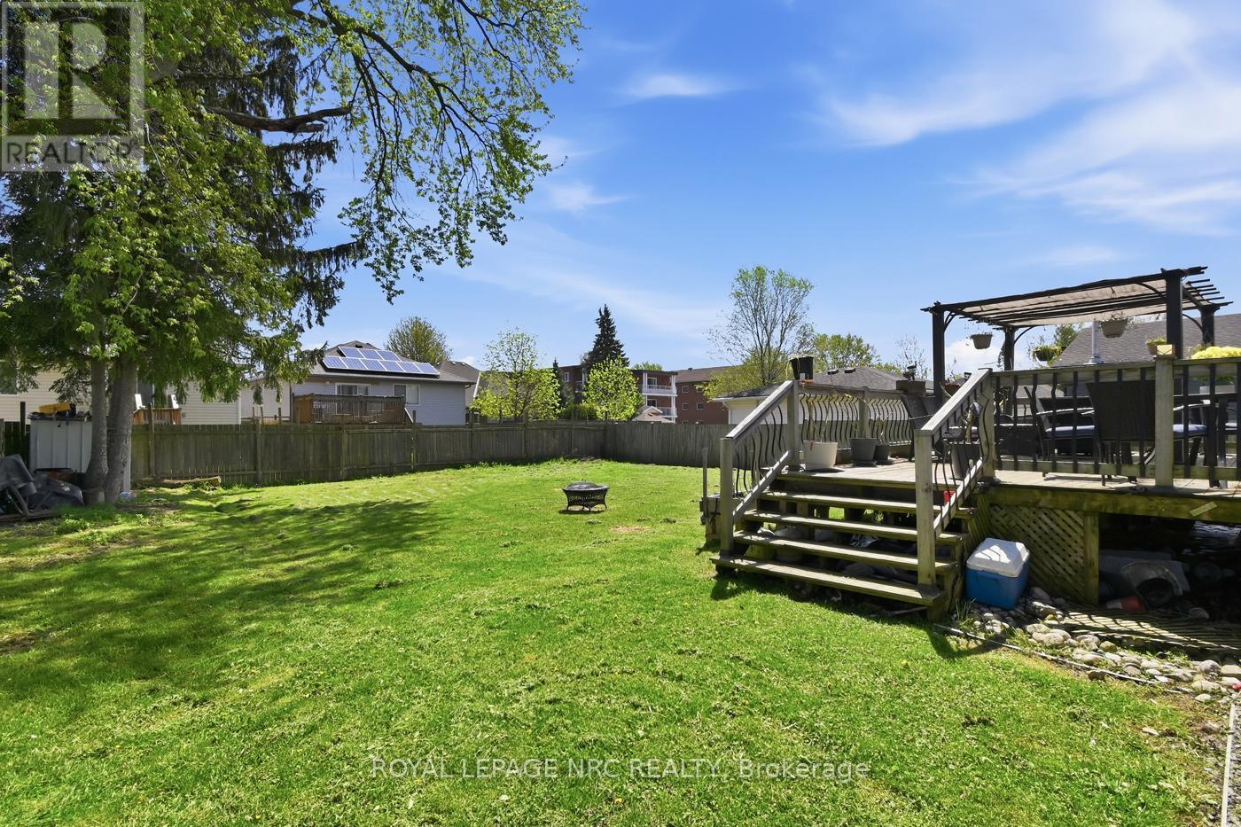 












6384 MONTROSE ROAD

,
Niagara Falls (West Wood),




Ontario
L2H1L6

