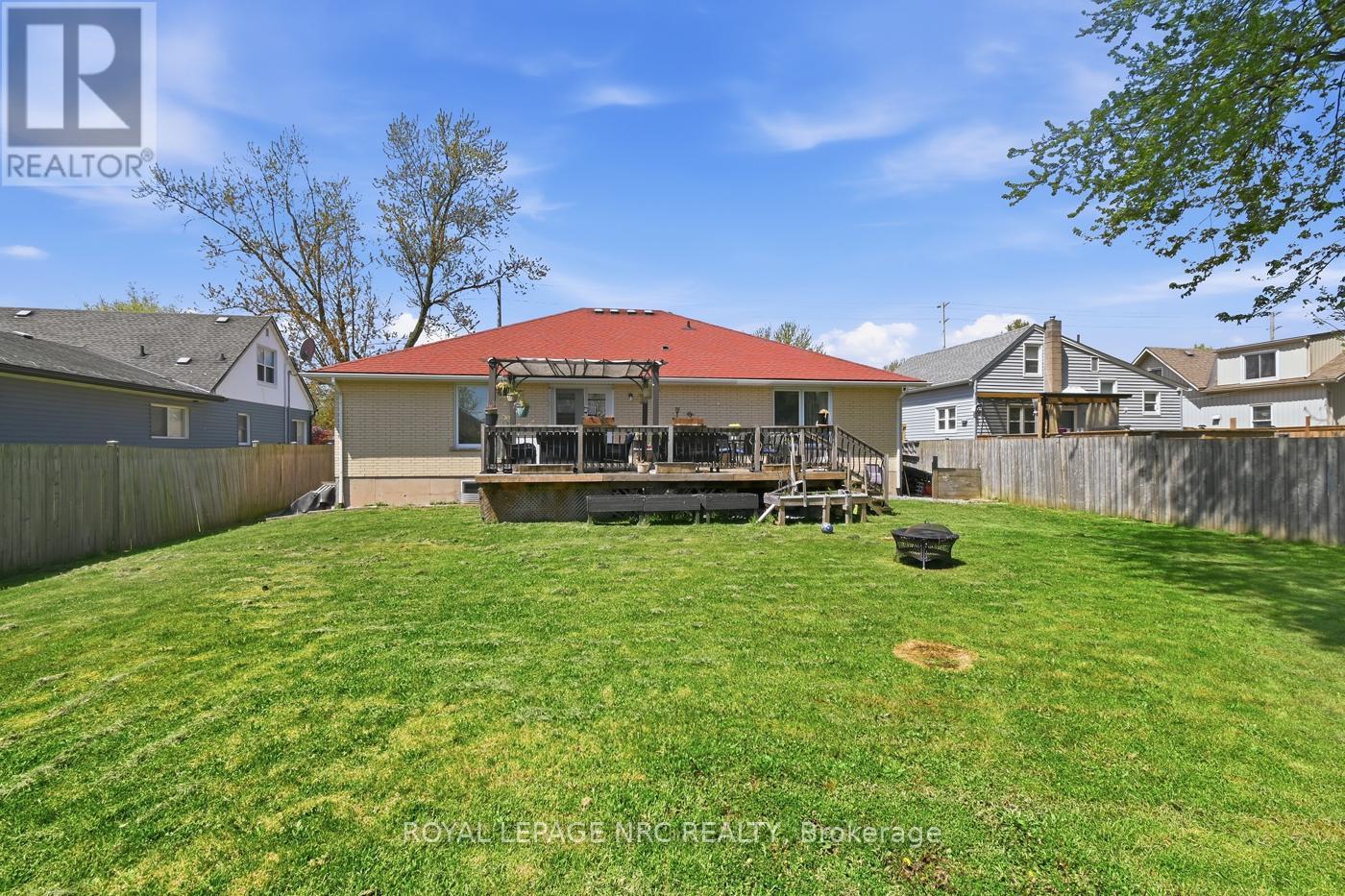 












6384 MONTROSE ROAD

,
Niagara Falls (West Wood),




Ontario
L2H1L6

