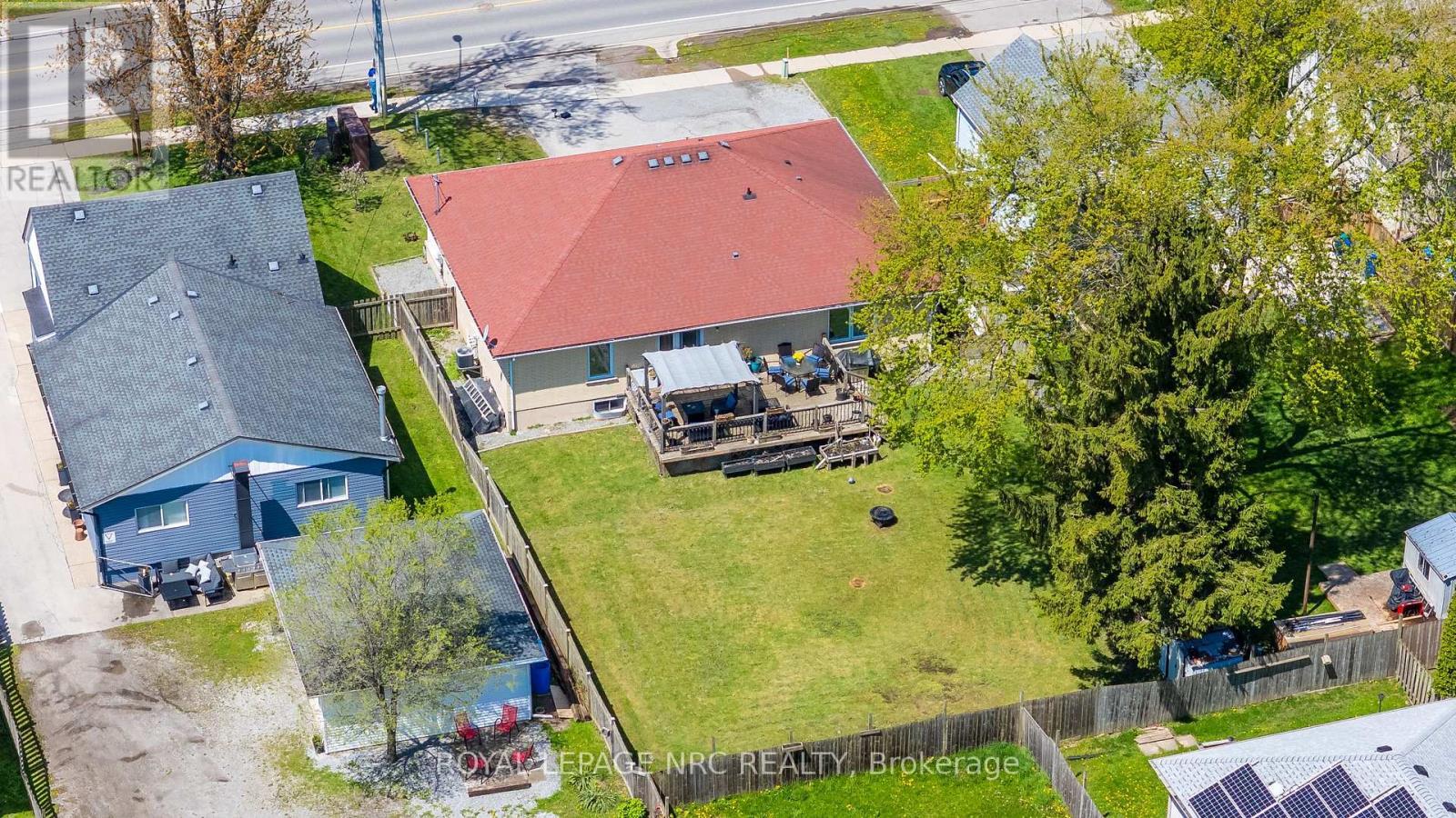 












6384 MONTROSE ROAD

,
Niagara Falls (West Wood),




Ontario
L2H1L6

