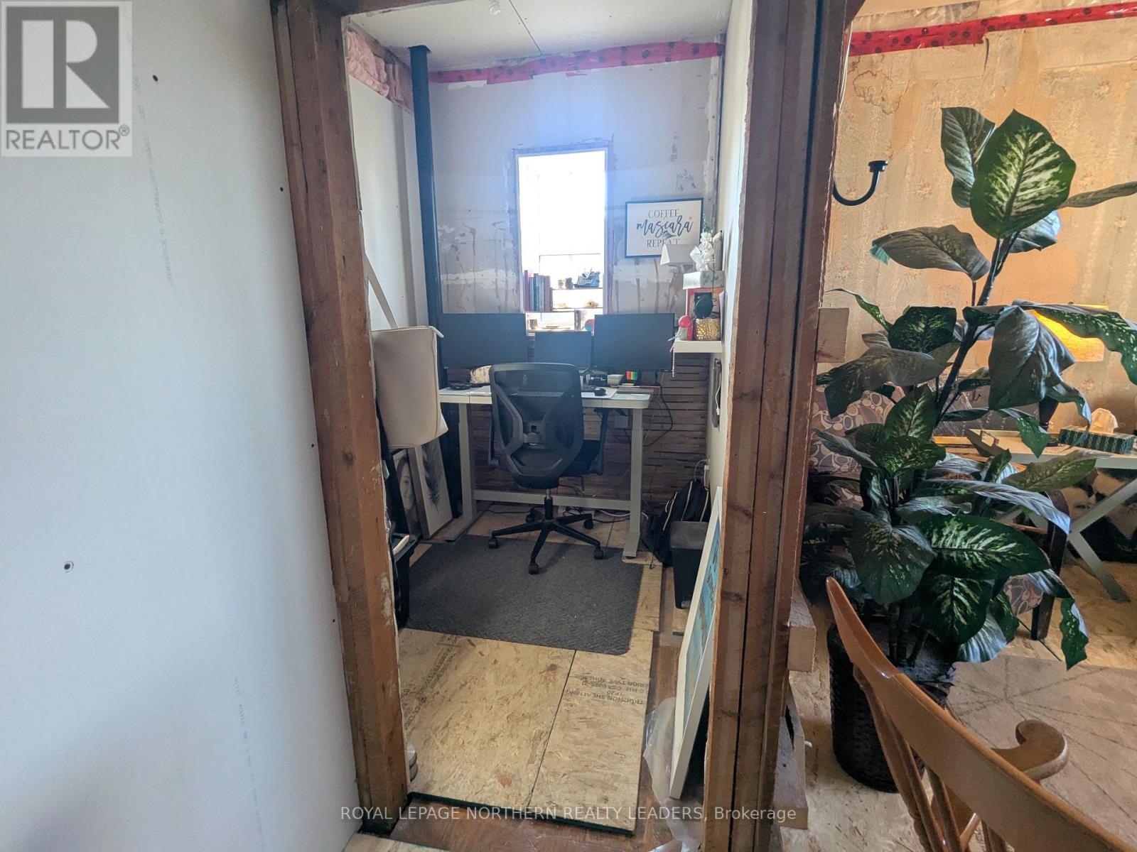 












59 FOURTH STREET

,
Smooth Rock Falls (SRF),




Ontario
P0L2B0

