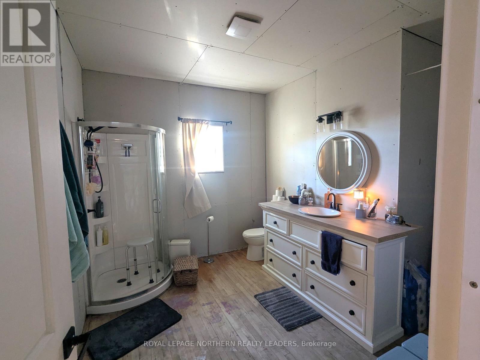 












59 FOURTH STREET

,
Smooth Rock Falls (SRF),




Ontario
P0L2B0

