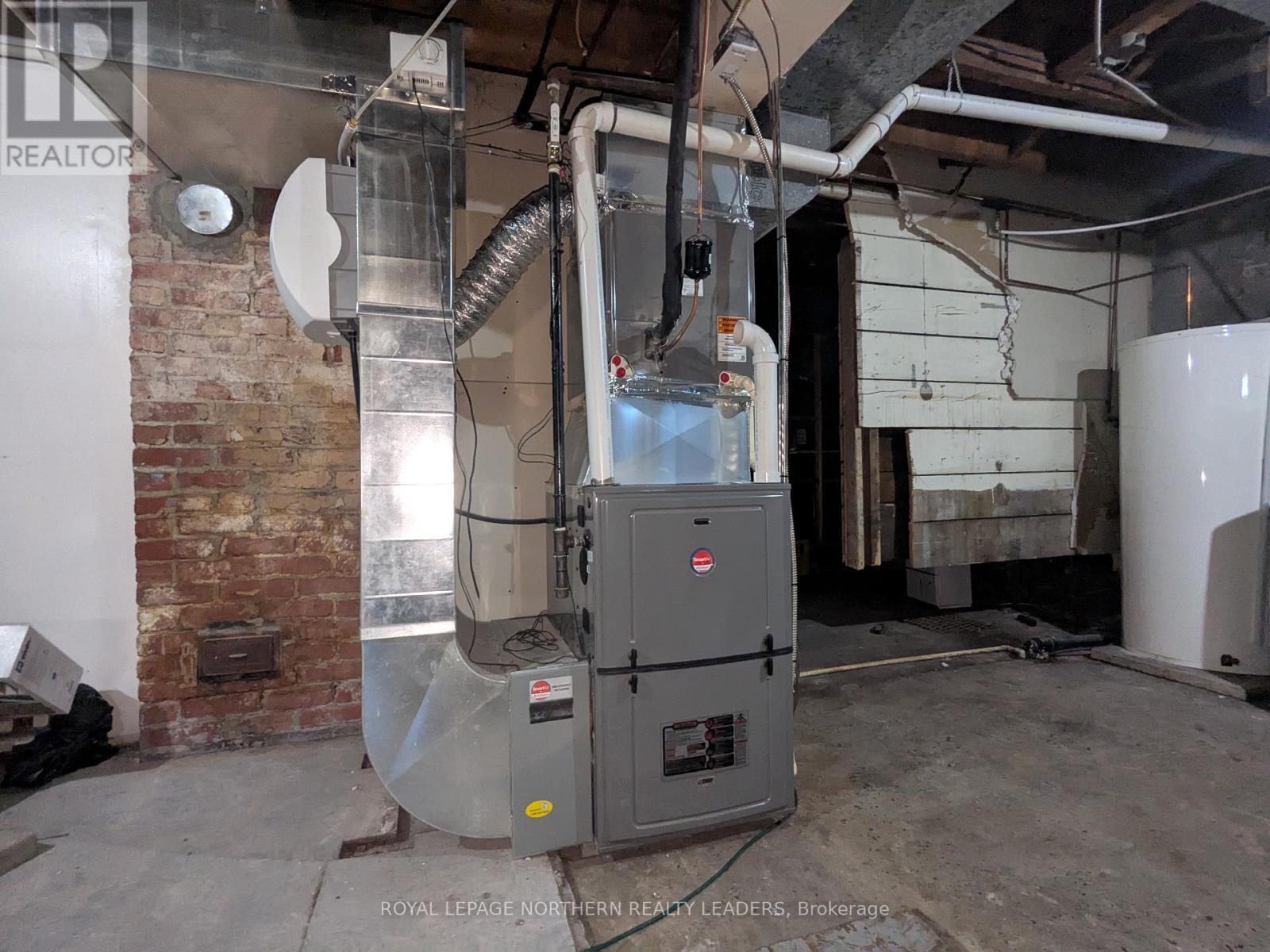 












59 FOURTH STREET

,
Smooth Rock Falls (SRF),




Ontario
P0L2B0

