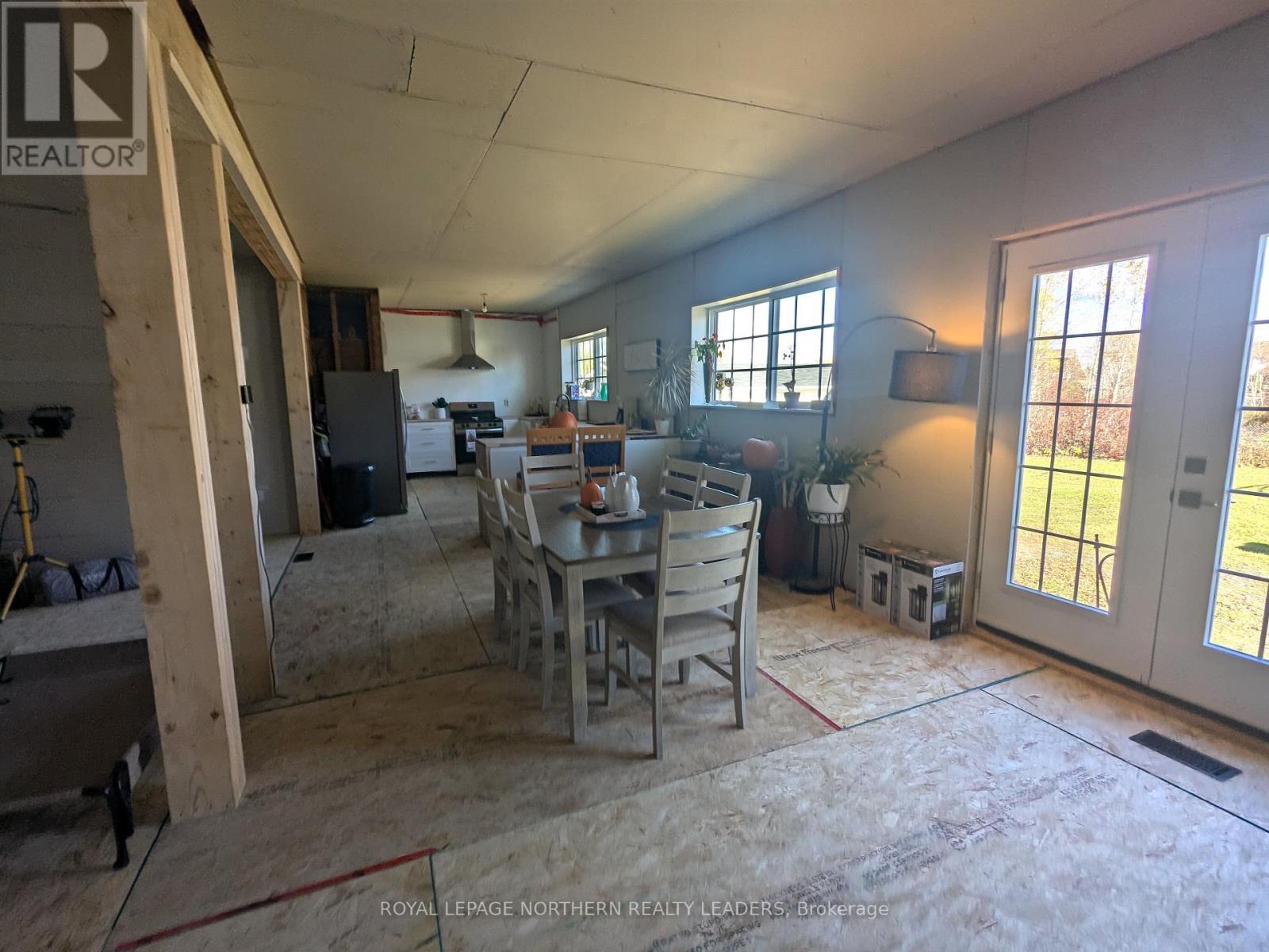 












59 FOURTH STREET

,
Smooth Rock Falls (SRF),




Ontario
P0L2B0

