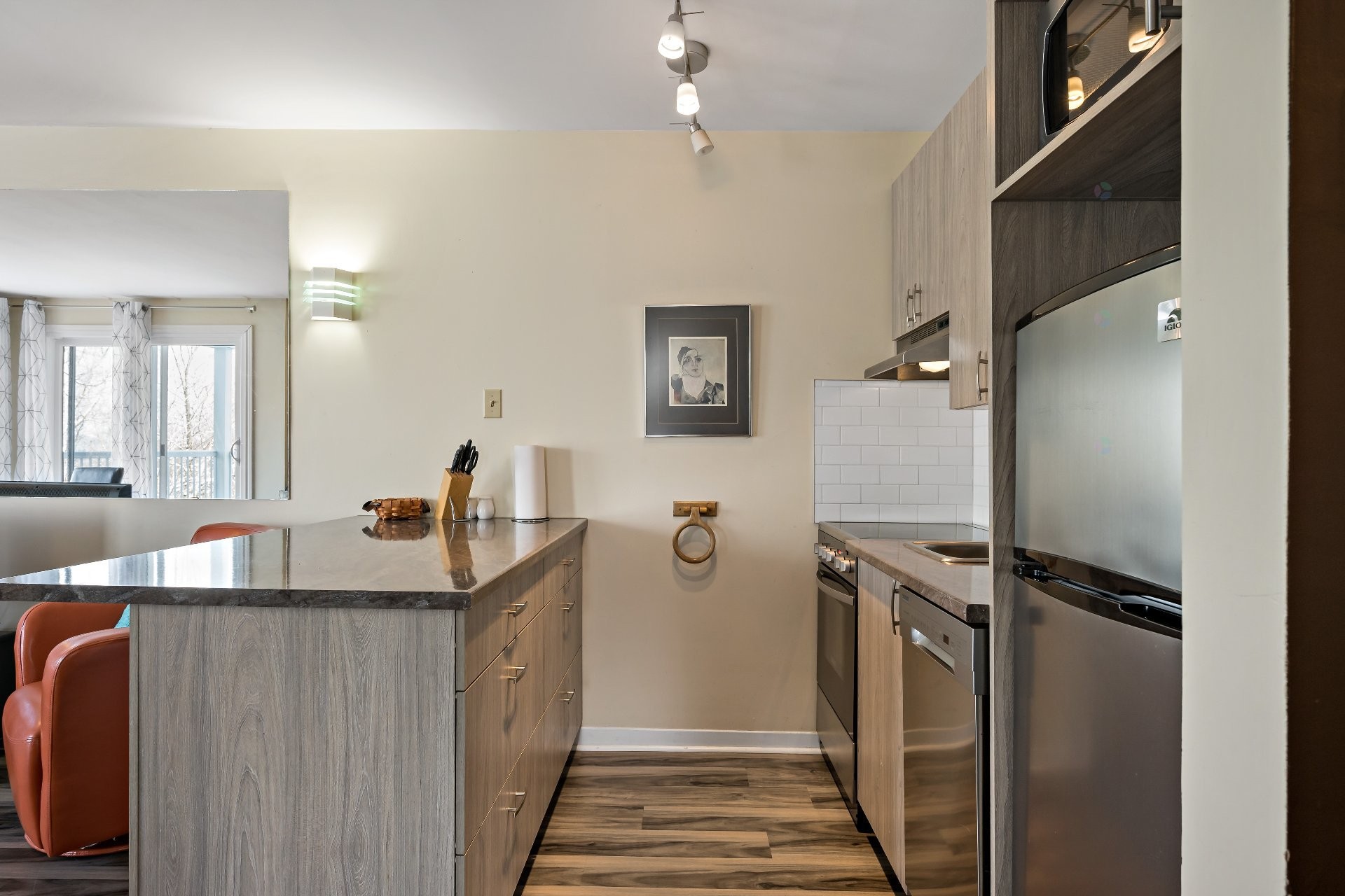 









136


Rue du Mont-Plaisant

, 207,
Mont-Tremblant,




QC
J8E1L2

