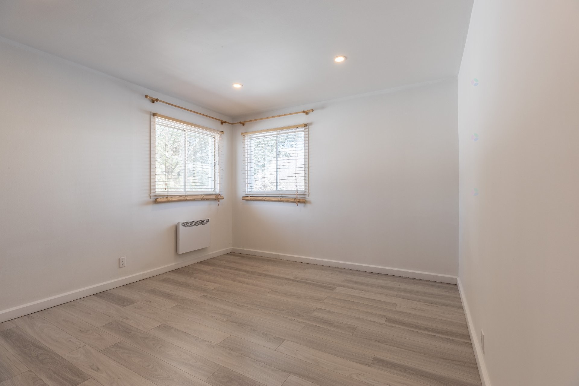 









370


Rue St-Michel

,
Saint-Michel-des-Saints,




QC
J0K3B0

