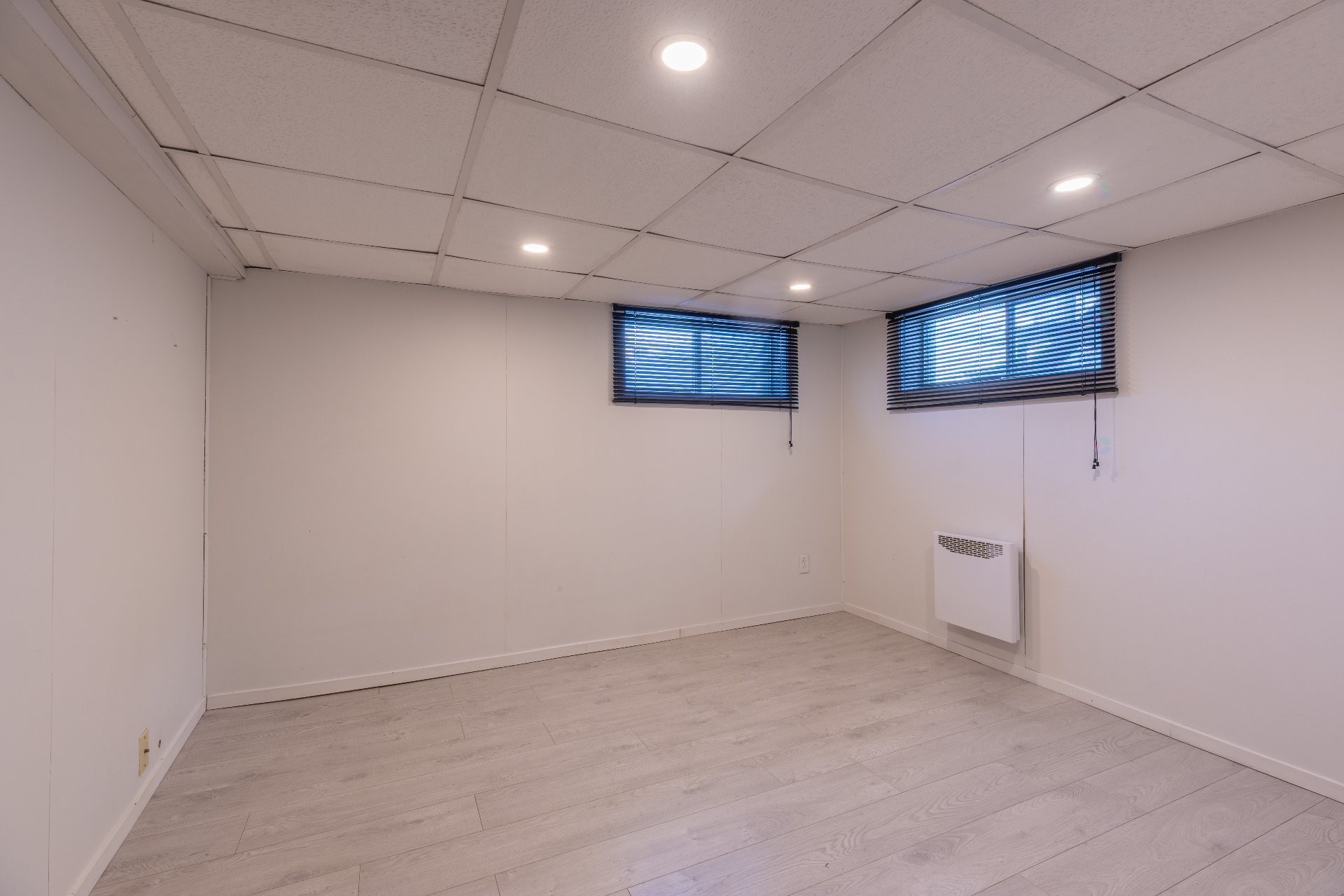 









370


Rue St-Michel

,
Saint-Michel-des-Saints,




QC
J0K3B0

