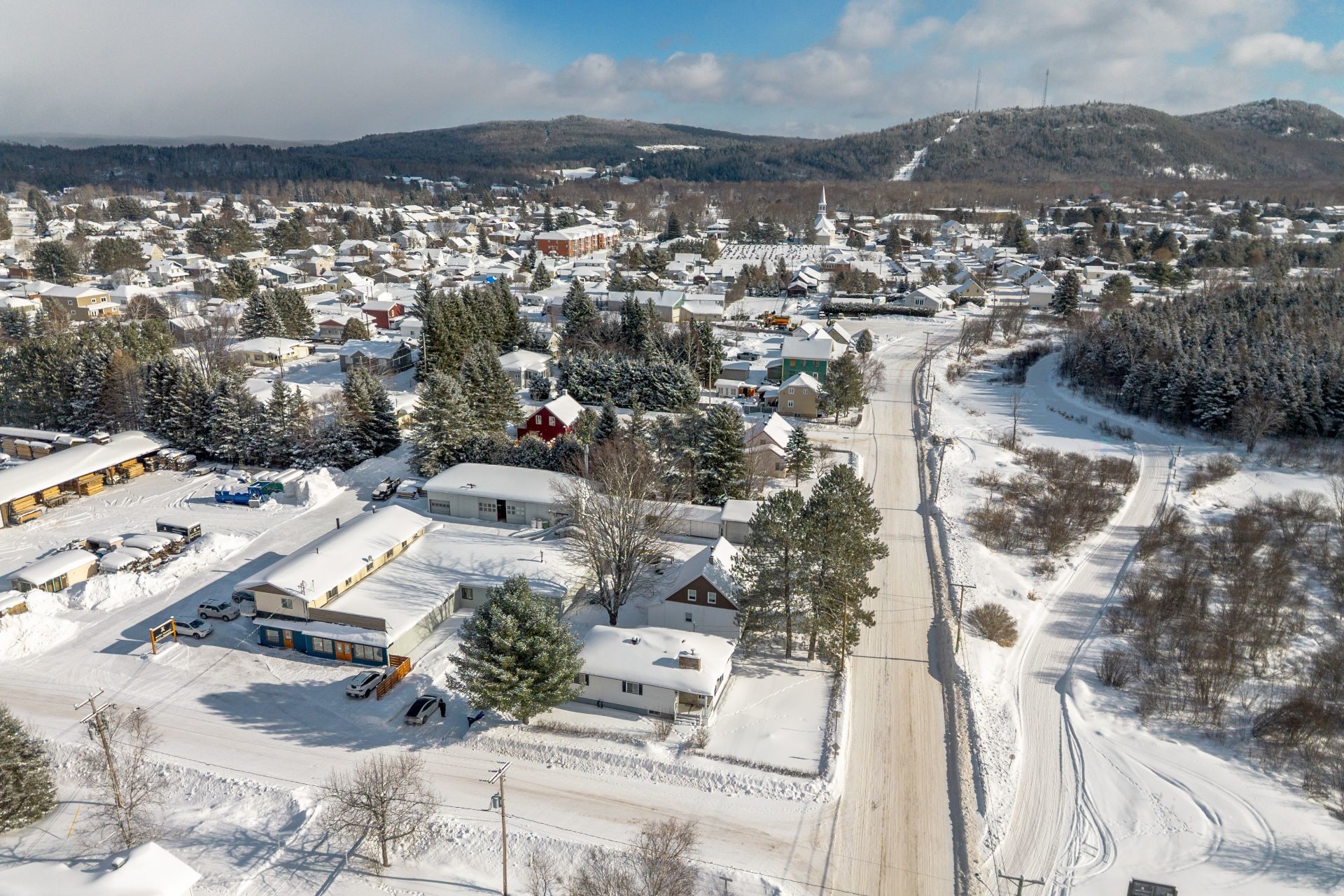 









370


Rue St-Michel

,
Saint-Michel-des-Saints,




QC
J0K3B0

