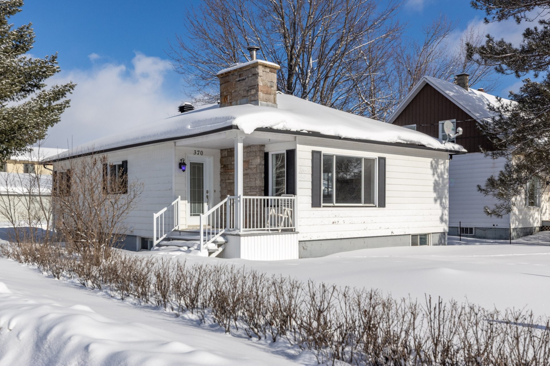 









370


Rue St-Michel

,
Saint-Michel-des-Saints,




QC
J0K3B0

