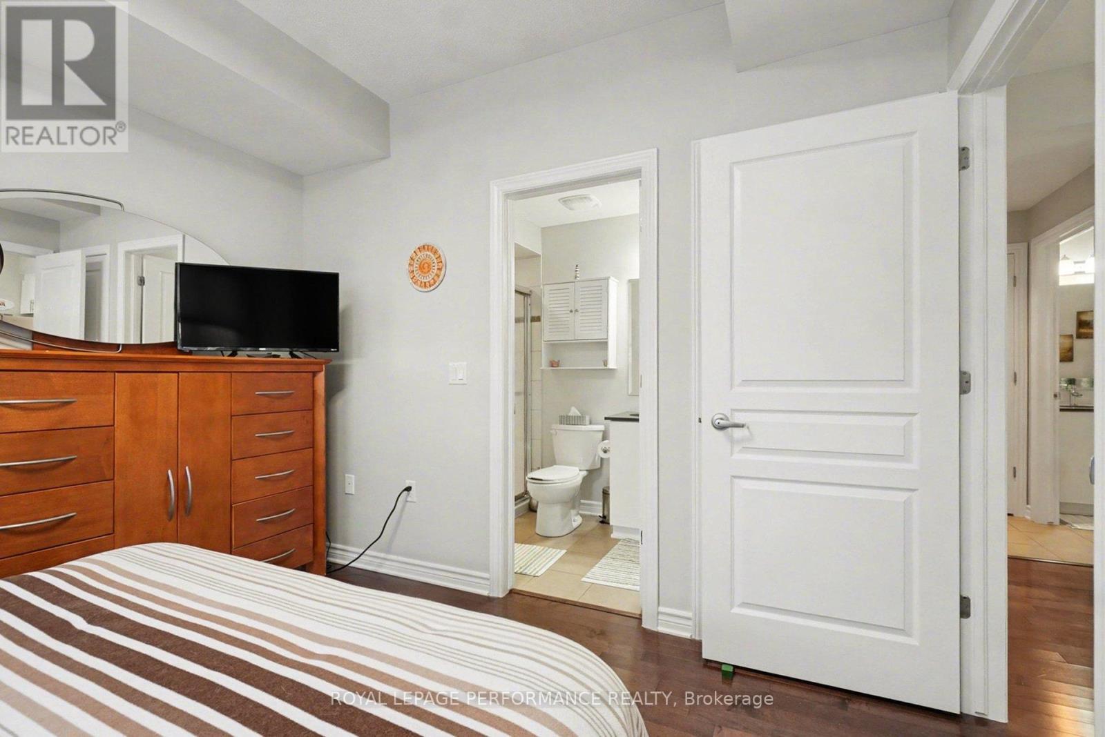 












101 - 655 BEAUPARC PRIVATE

,
Ottawa,




Ontario
K1J0B6

