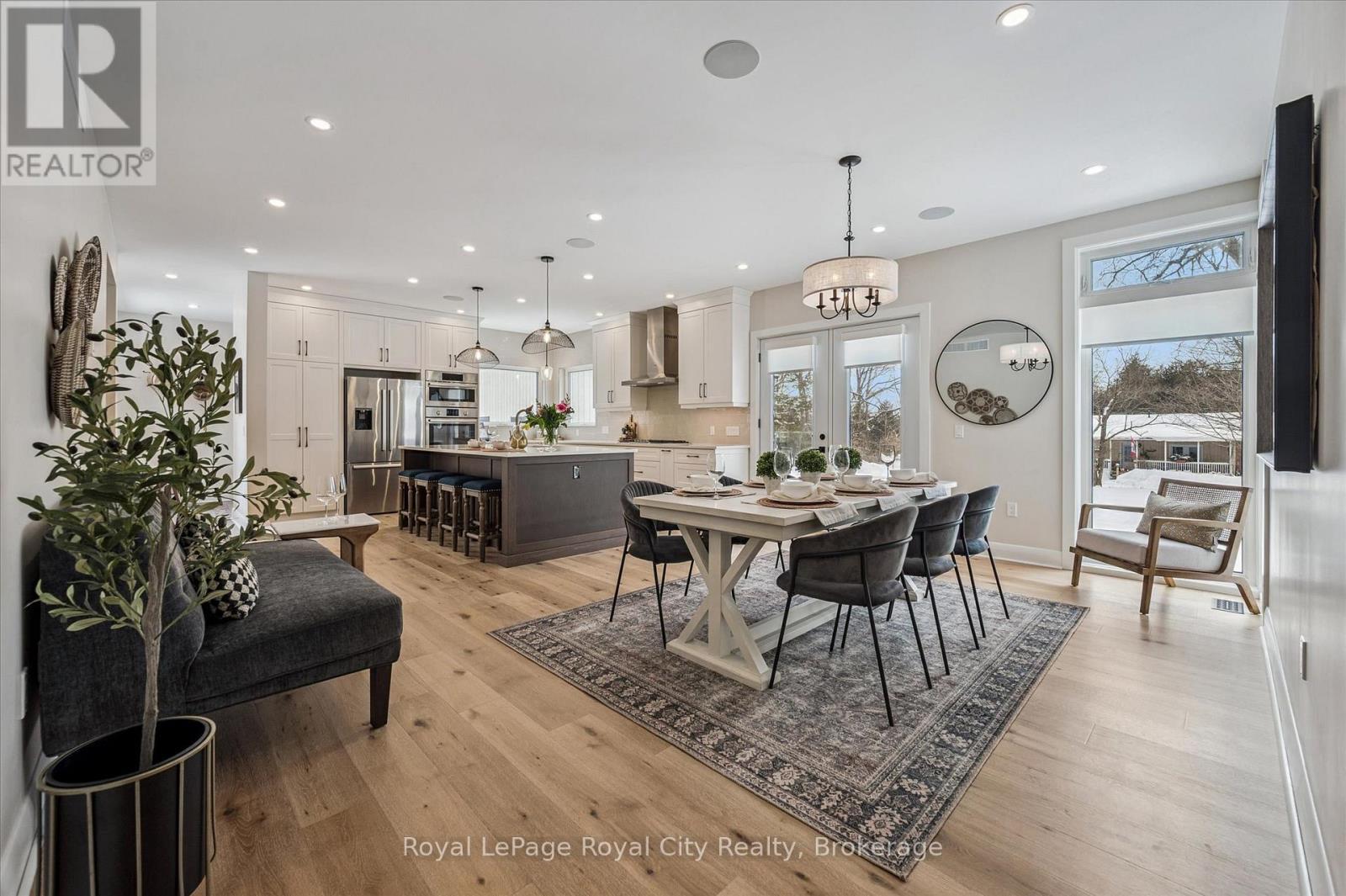 












292 GEDDES STREET

,
Centre Wellington (Elora/Salem),




Ontario
N0B1S0

