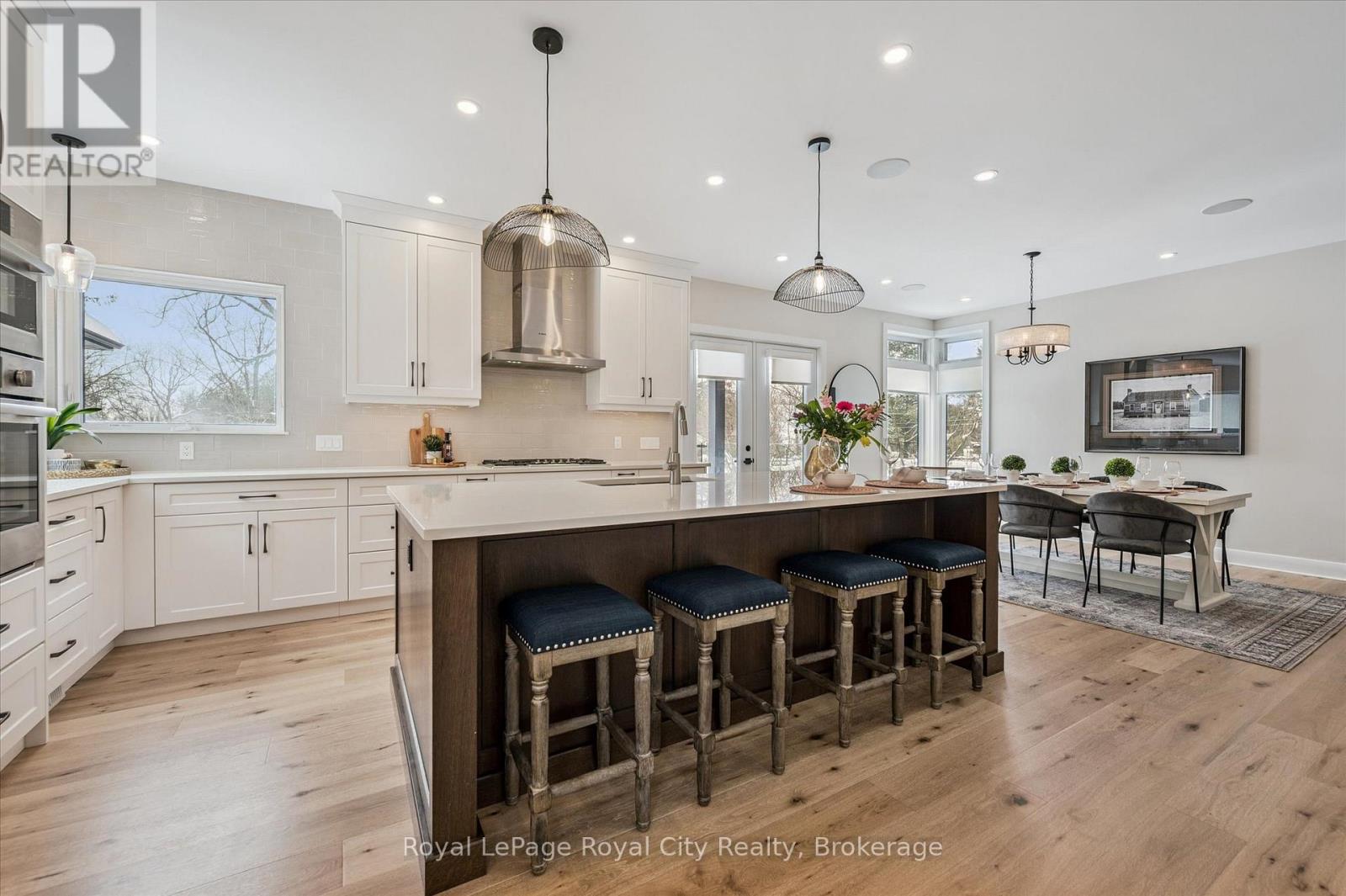 












292 GEDDES STREET

,
Centre Wellington (Elora/Salem),




Ontario
N0B1S0

