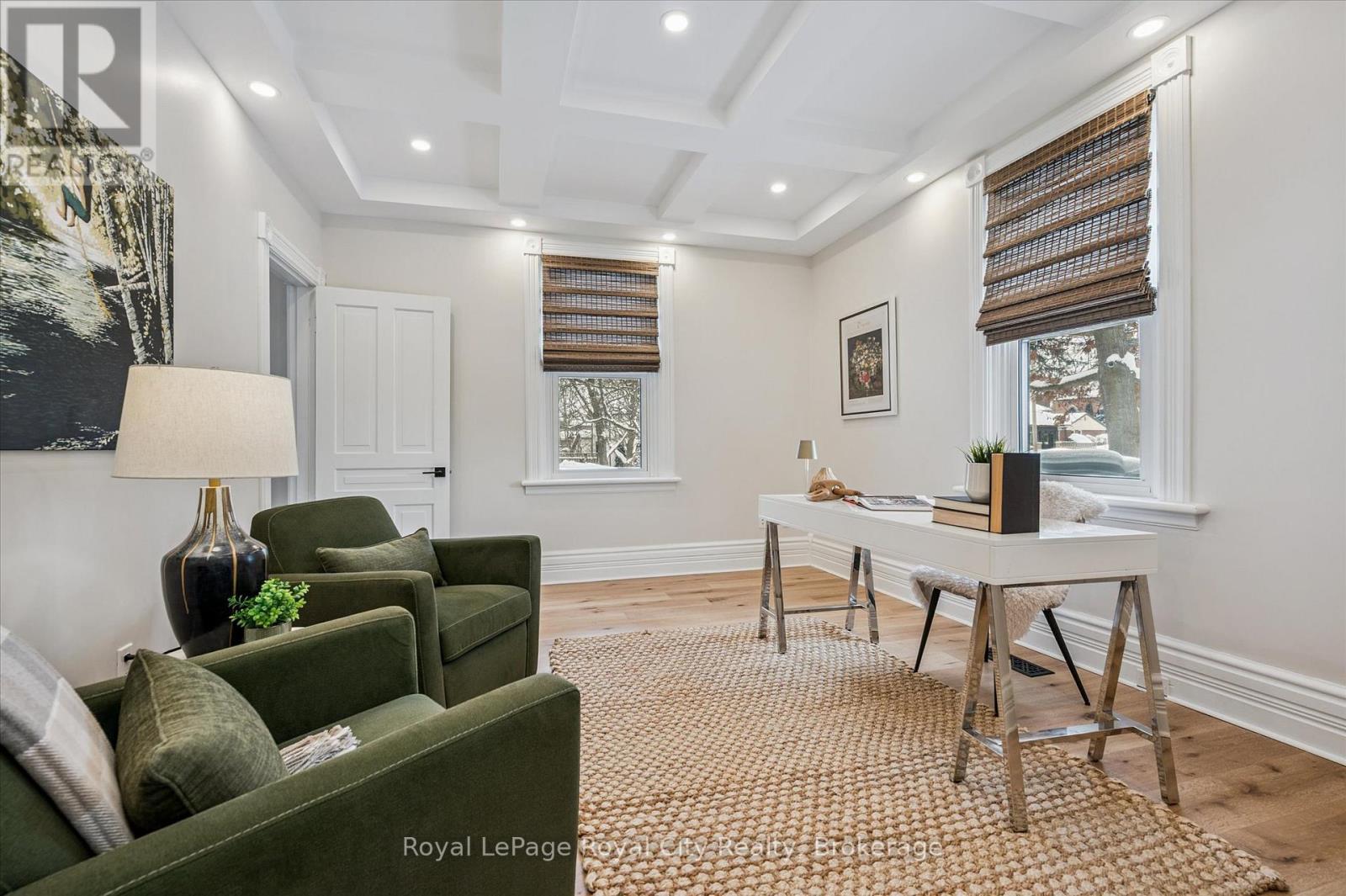 












292 GEDDES STREET

,
Centre Wellington (Elora/Salem),




Ontario
N0B1S0

