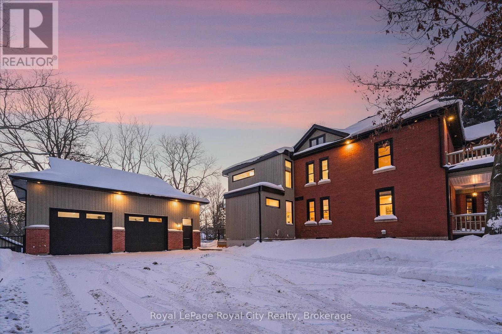 












292 GEDDES STREET

,
Centre Wellington (Elora/Salem),




Ontario
N0B1S0

