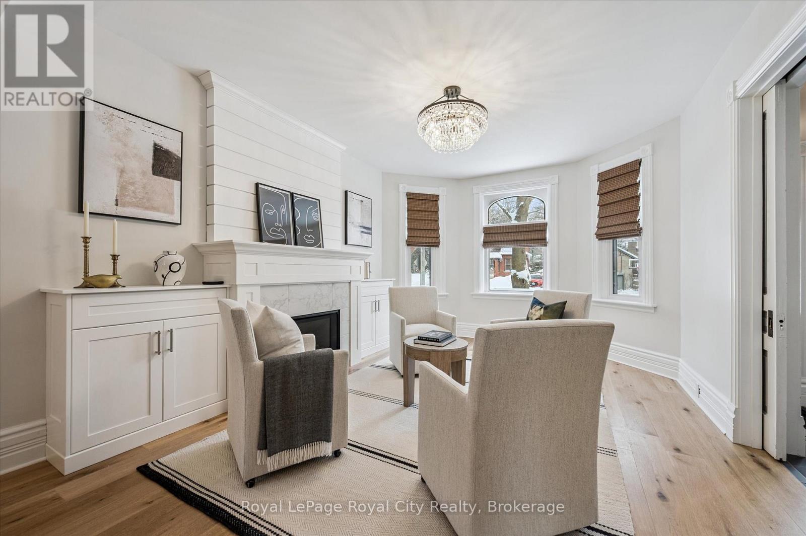 












292 GEDDES STREET

,
Centre Wellington (Elora/Salem),




Ontario
N0B1S0

