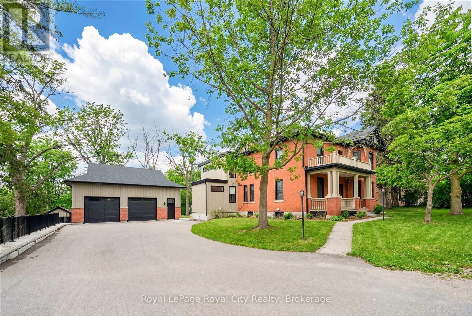 












292 GEDDES STREET

,
Centre Wellington (Elora/Salem),




Ontario
N0B1S0

