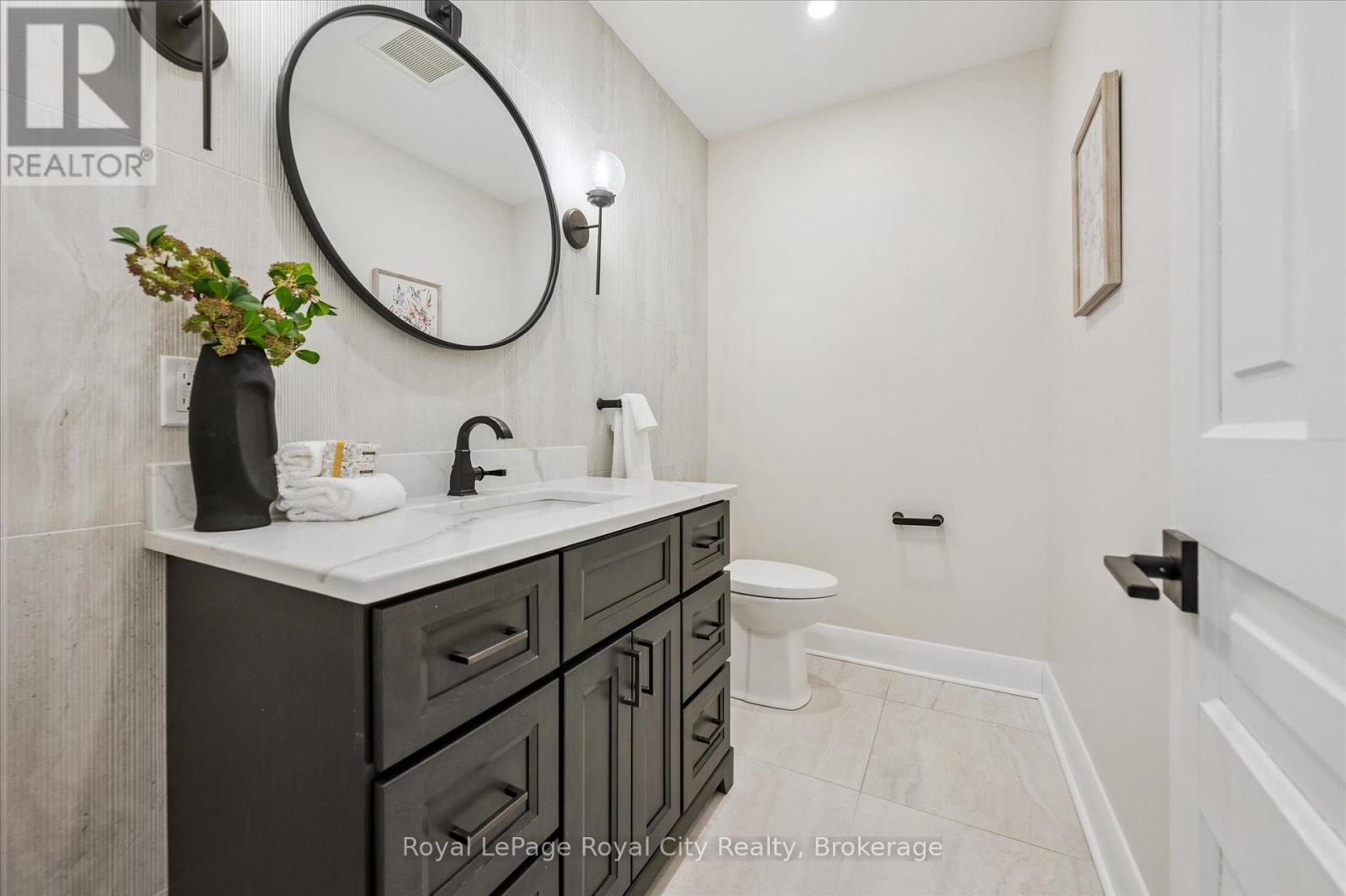 












292 GEDDES STREET

,
Centre Wellington (Elora/Salem),




Ontario
N0B1S0

